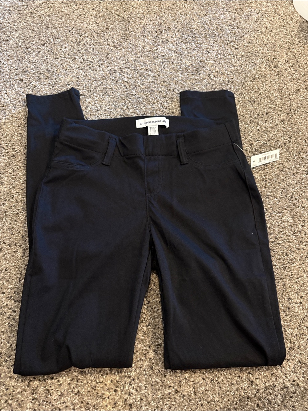 Amazon Essentials Women's Black Skinny Ponte Ankle Pants